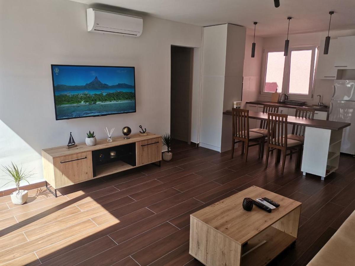 Gato Apartment *